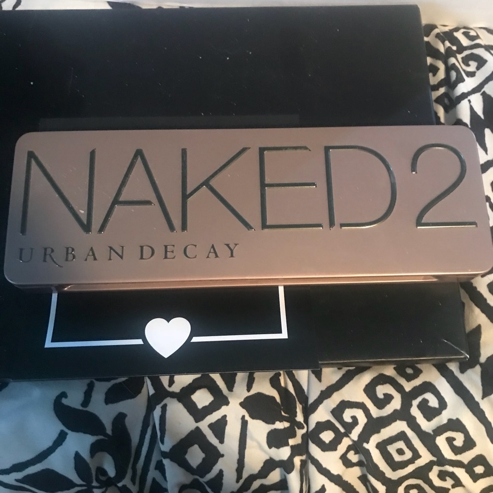 Urban Decay Naked 2